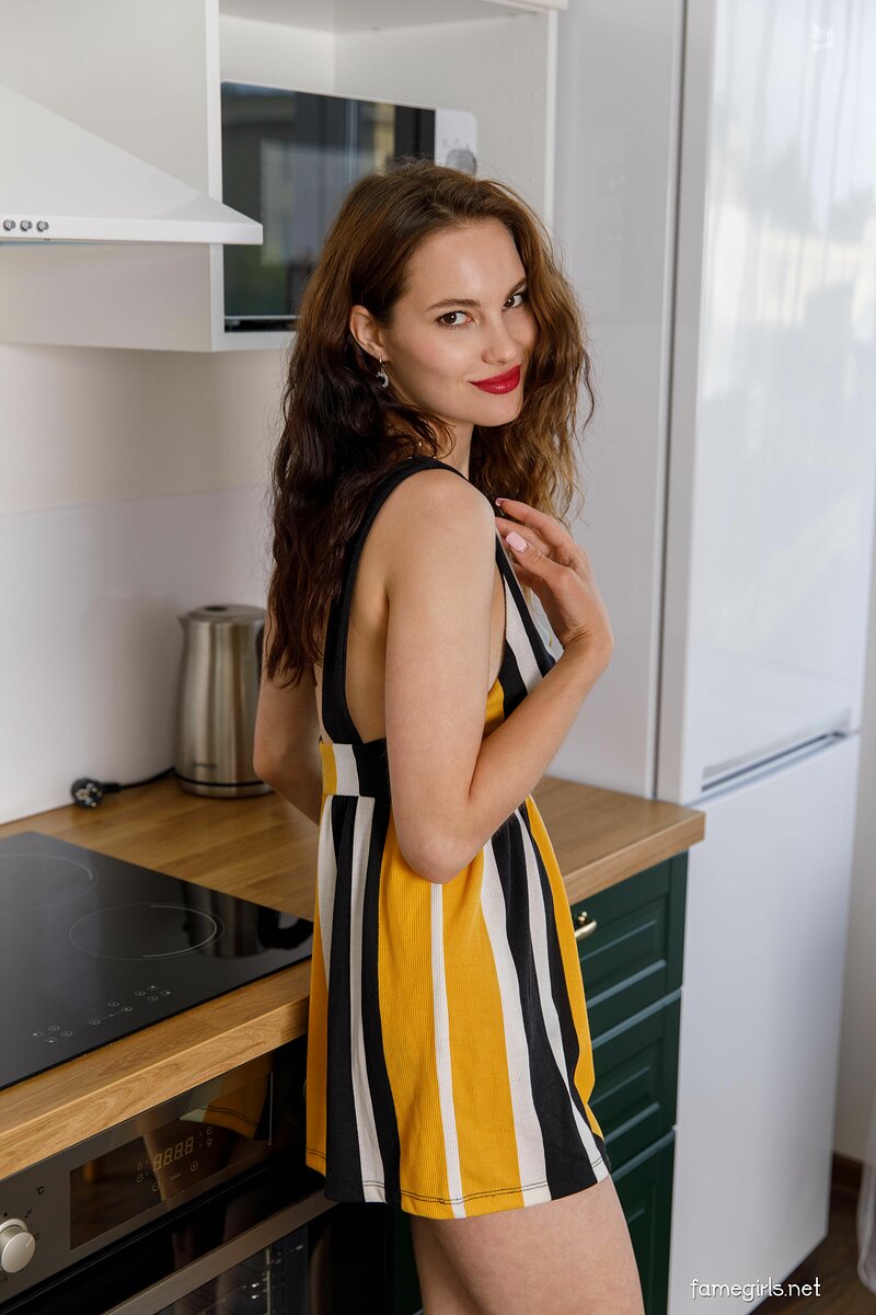 Любовь, 19 лет, 0 размер груди